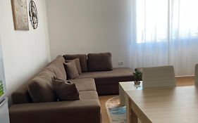 Em Apartments